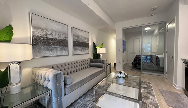 Luxury Condo King West Entertainment District
