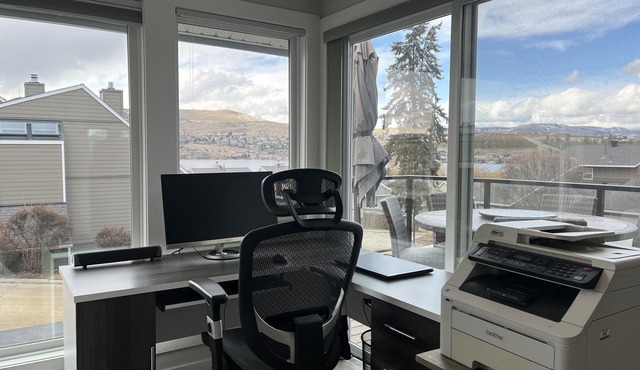 Modern Townhome on Kalamalka Lake, Private Boat Moorage.