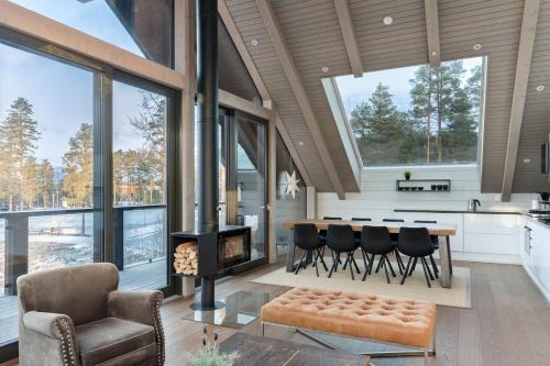 Naava Chalet 401 Penthouse - Järvinäköala ilta-aurinkoon