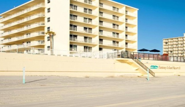OCEANFRONT DAYTONA BEACH SHORES FANTASY ISLAND II BIKE WEEK 2-28,3-7 2026 1BR