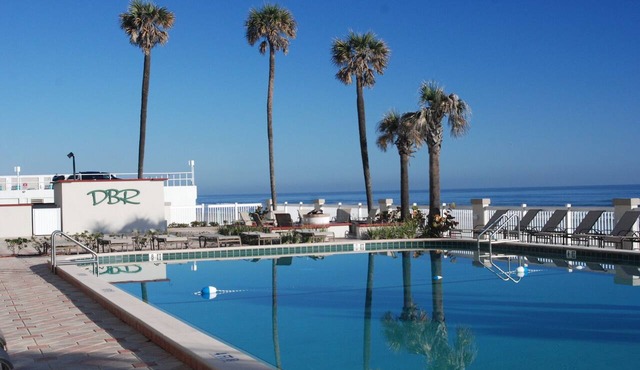 Oceanview | Private Balcony | 11th Floor | Sleeps 4