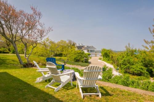 Oceanview Retreat w/Private Beach Access