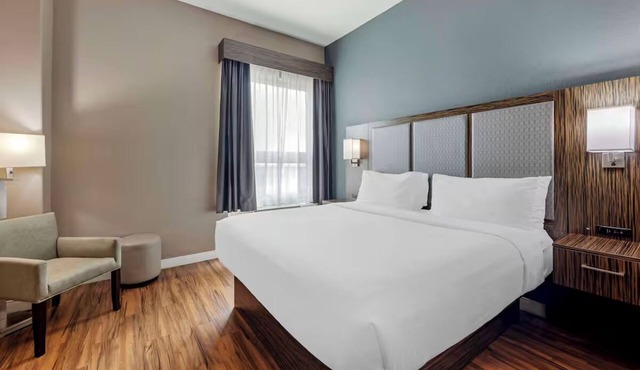 Perfect Room for Weekend Escapes Close to Local Dining & 2.8 Mi to Typhoon Texas
