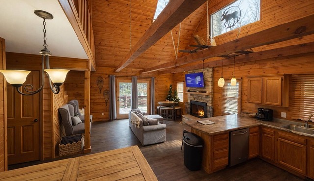 Private Cabin Retreat with Hot Tub, Fire Pit & Gas Log Fireplace