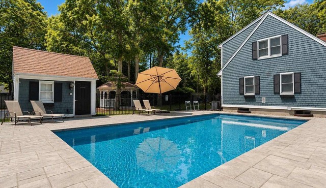 Private Pool, Central AC, Dog Friendly!