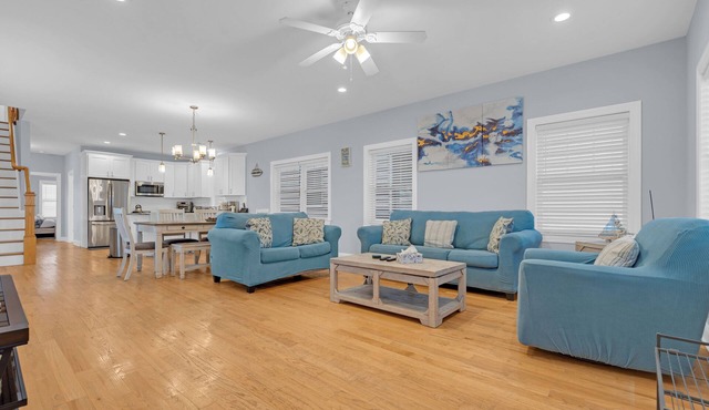 Professionally Cleaned with Fast Wi-Fi, Parking and Linen+Towel