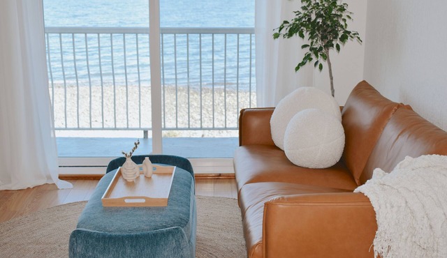 Romantic Beachfront Condo With Stunning Views - Bella Vista Suite