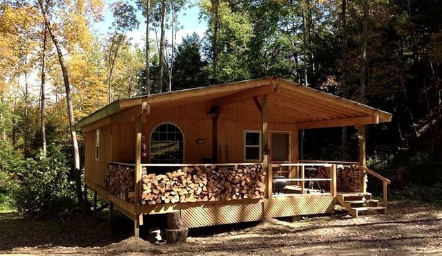 Rustic Creekside Cabin on 100-Acre Forest near Letchworth Park, New York