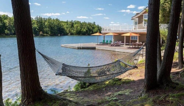 Sandy Shores on Lake Joe