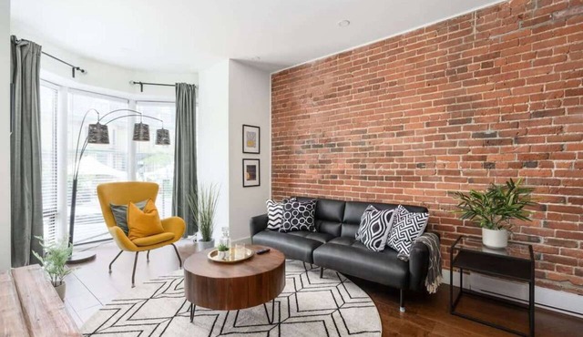 Splendid 2BD/2BA Brand New in Mile End/Plateau