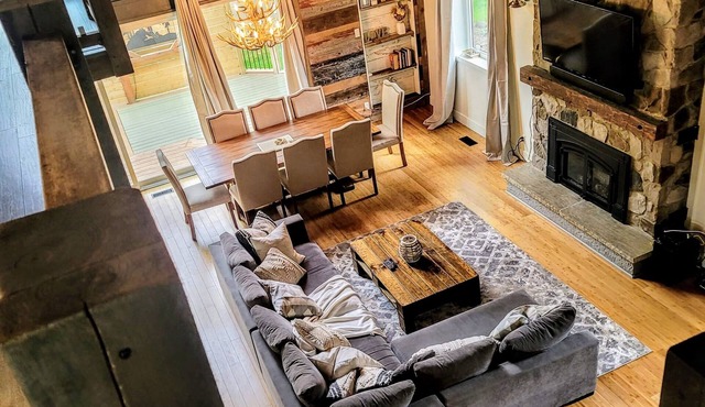 Steps to Blue Mountain Village/with Movie Room Hottub & Sauna - Long Term Rental