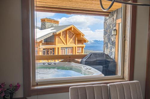 Stonegate Resort Unit B208