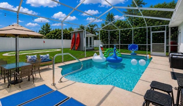 Stunning Nature Coast Heated Salt Pool getaway