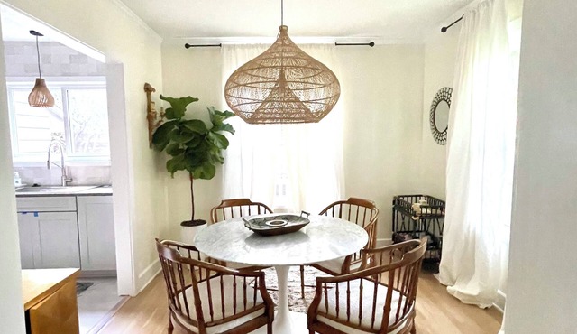 Tarrytown/Windsor Rd Furnished Home- 3BR/2BA Walkable West Austin