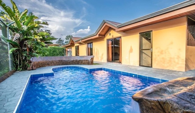 The Lake Village, La Fortuna de San Carlos