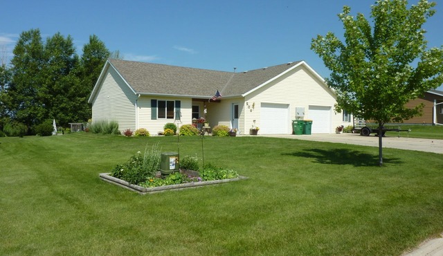 Twinhome Duplex Unit 207 For Rent In Lowry, MN