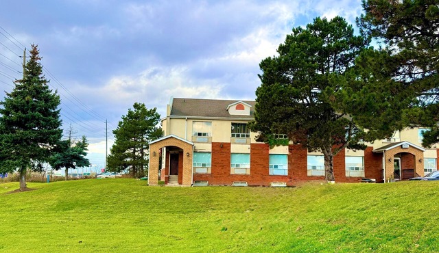 Vaughan Inn