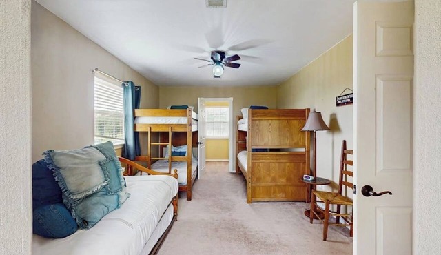 Waterfront Home With Kayak, View, Fire Pit & Wifi - Dog-friendly