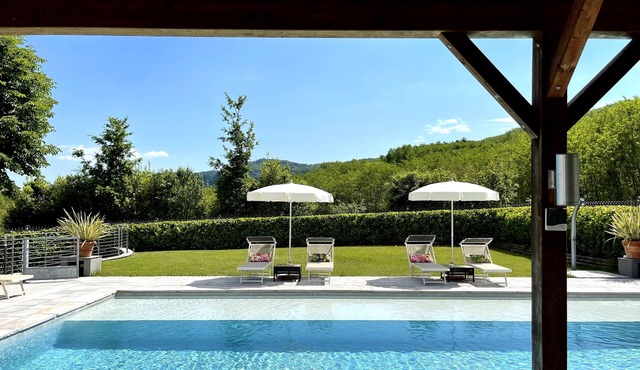 Welcome to Lucca and beautiful Villa Adriano!