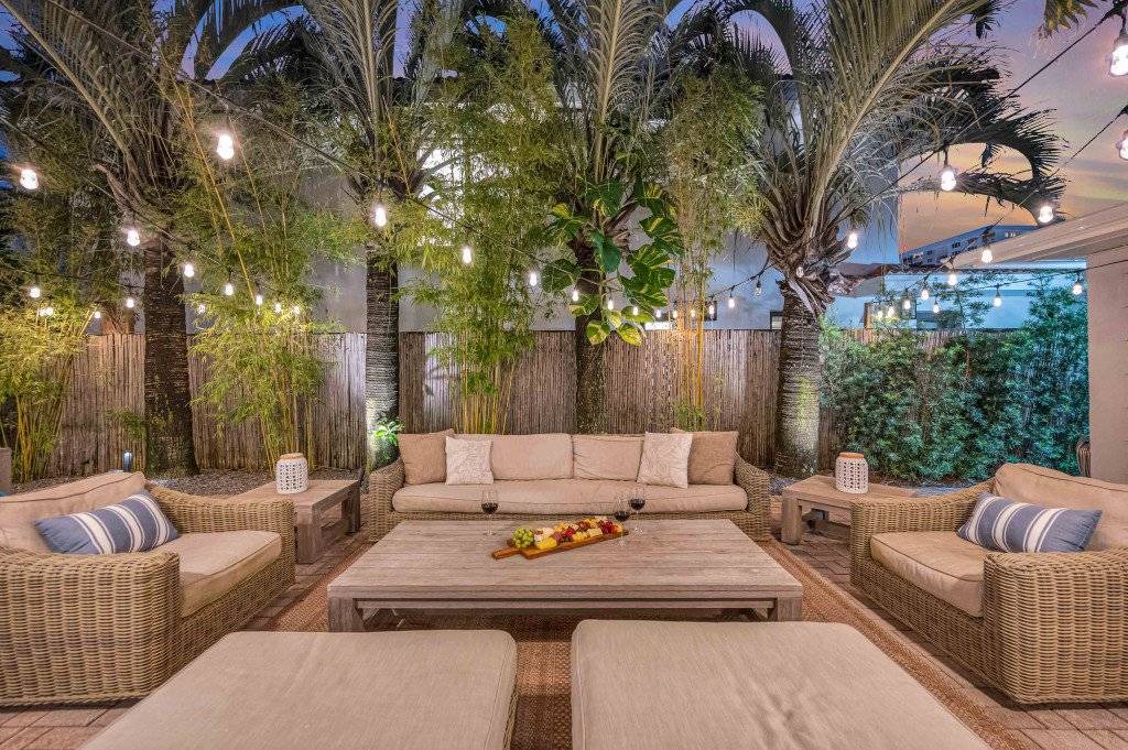 Photo of Others in Lauderdale Beach