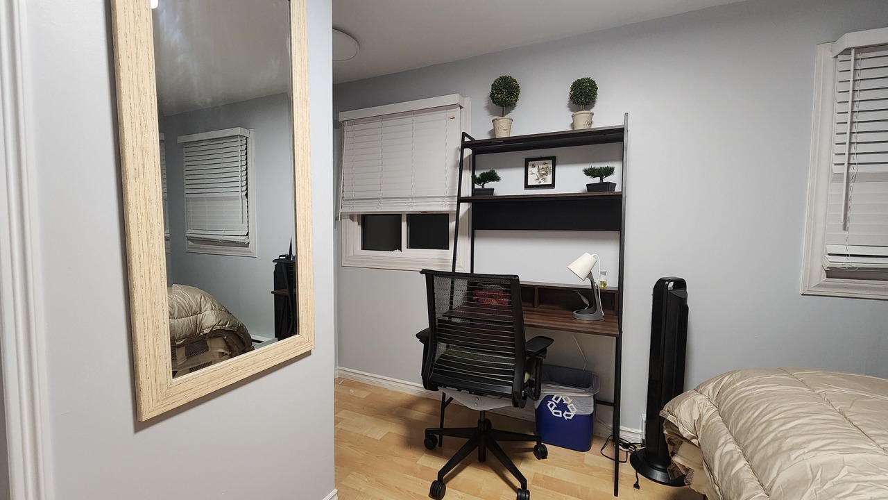 Photo of Bedroom in Saanich East