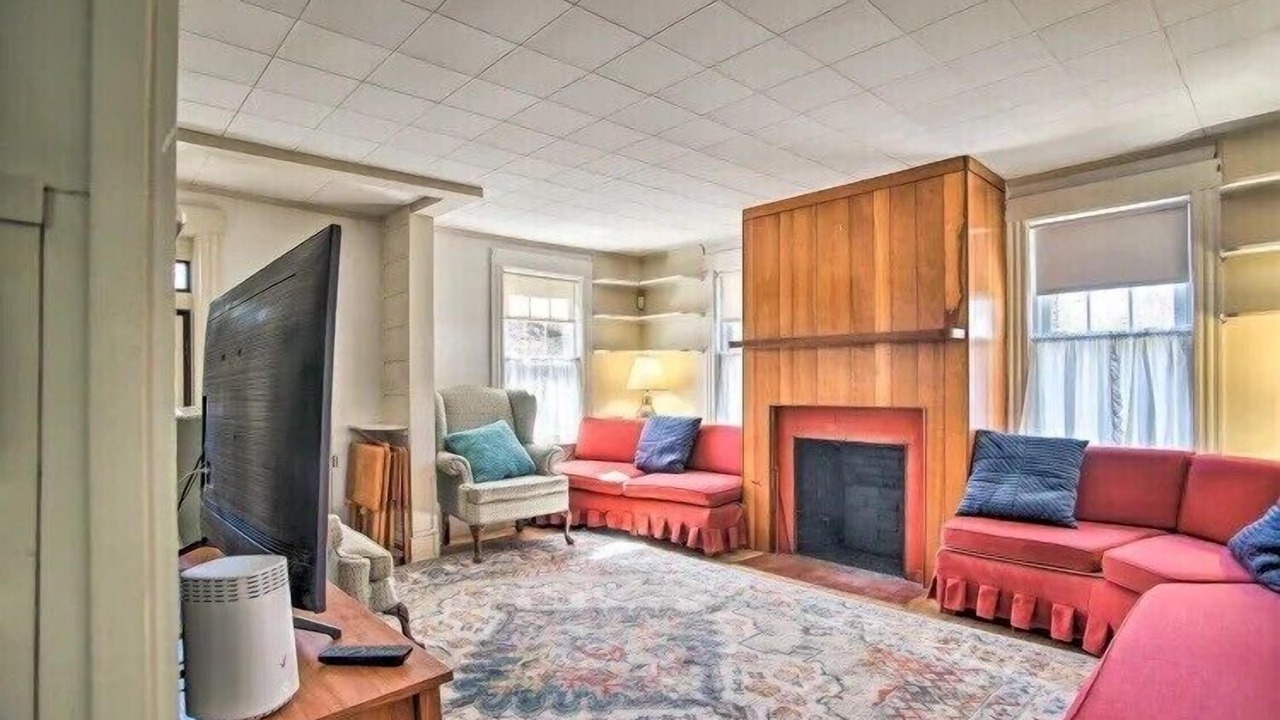 Photo of Livingroom in Chiltonville