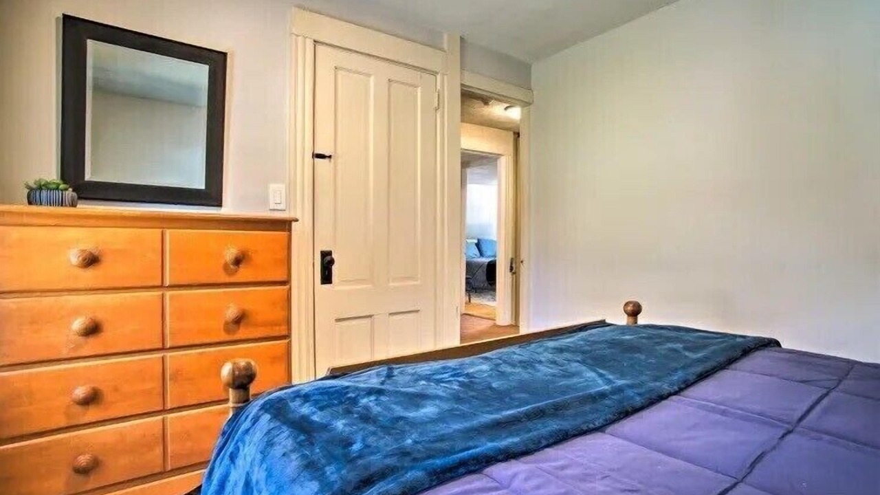 Photo of Bedroom in Chiltonville