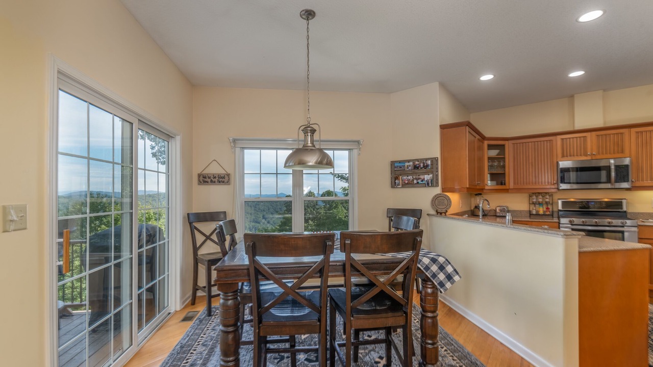 Photo of Kitchen in Laurel Park
