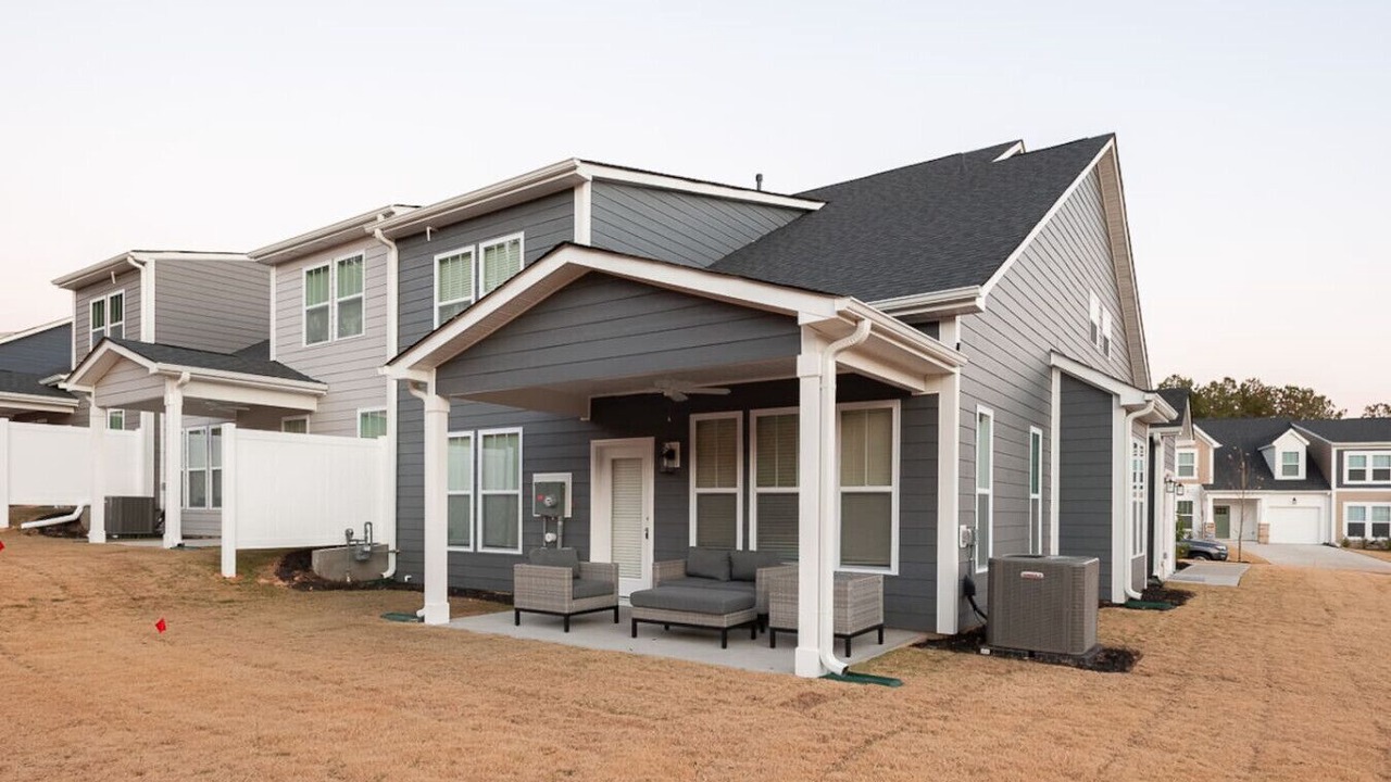 Photo of Outdoor in Central